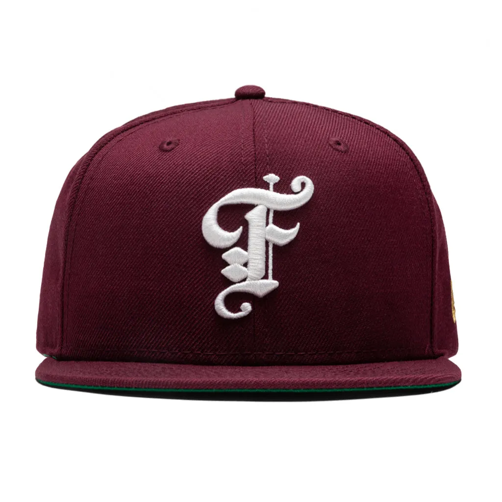 Feature x New Era Plaza Chapter Fitted Cap - Maroon